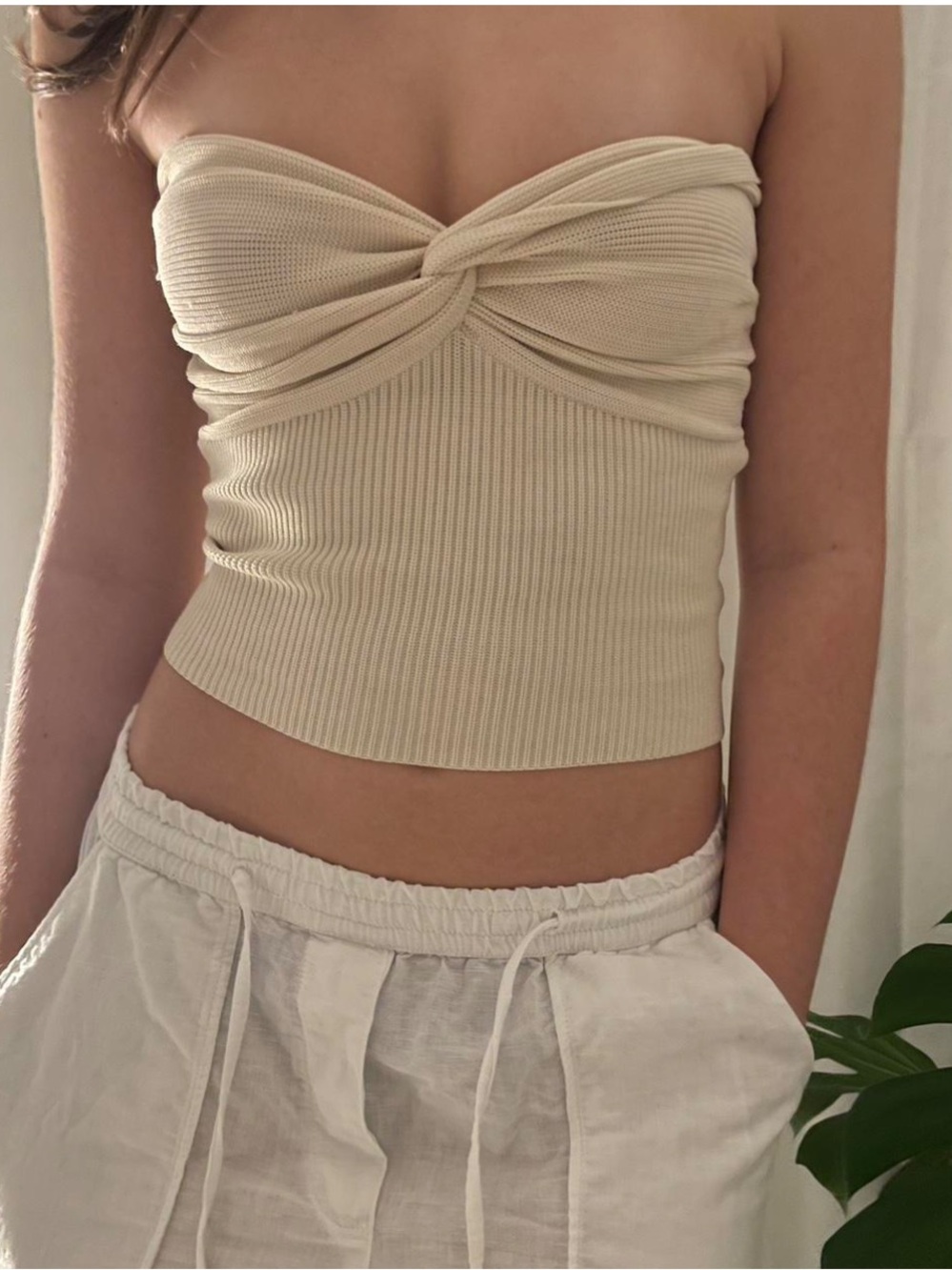 DISSH Anika Twisted Cream Knit Top Size 8 LIKE NEW